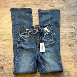 Judy Blue Jeans Women's 25 Small Tummy Control Slim Boot Falre Mid Rise NWT
